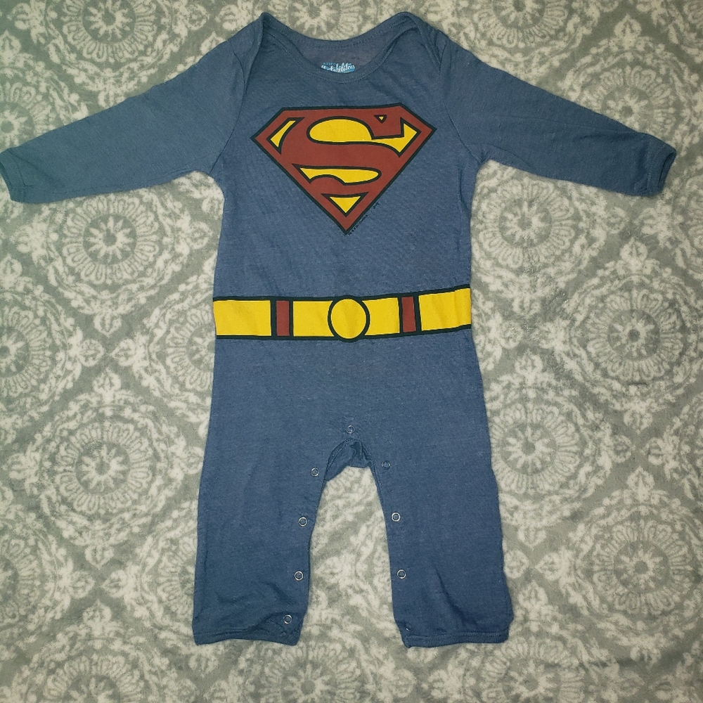 Superman Super baby Collectibilitees onsie pajamas Old Navy